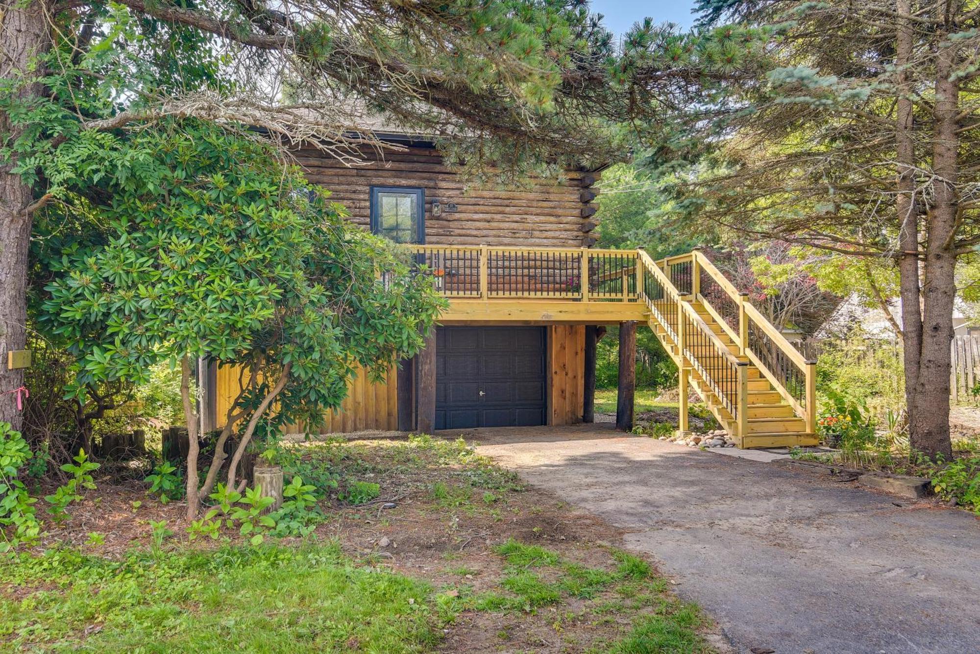 Вилла Fairhaven Harbor-Front Gem - Steps From The Water! Экстерьер фото