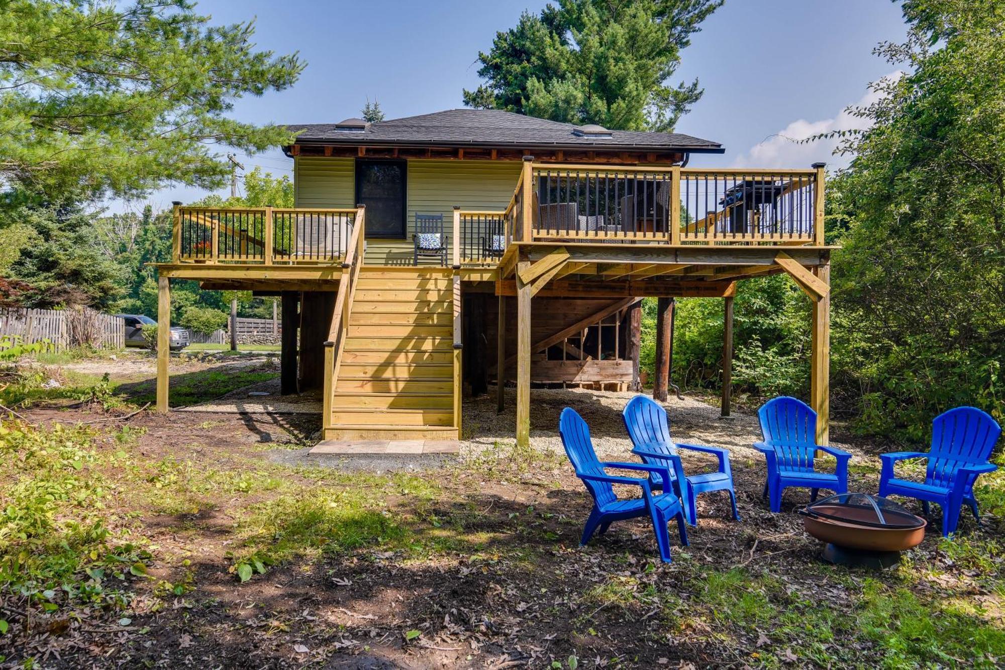 Вилла Fairhaven Harbor-Front Gem - Steps From The Water! Экстерьер фото
