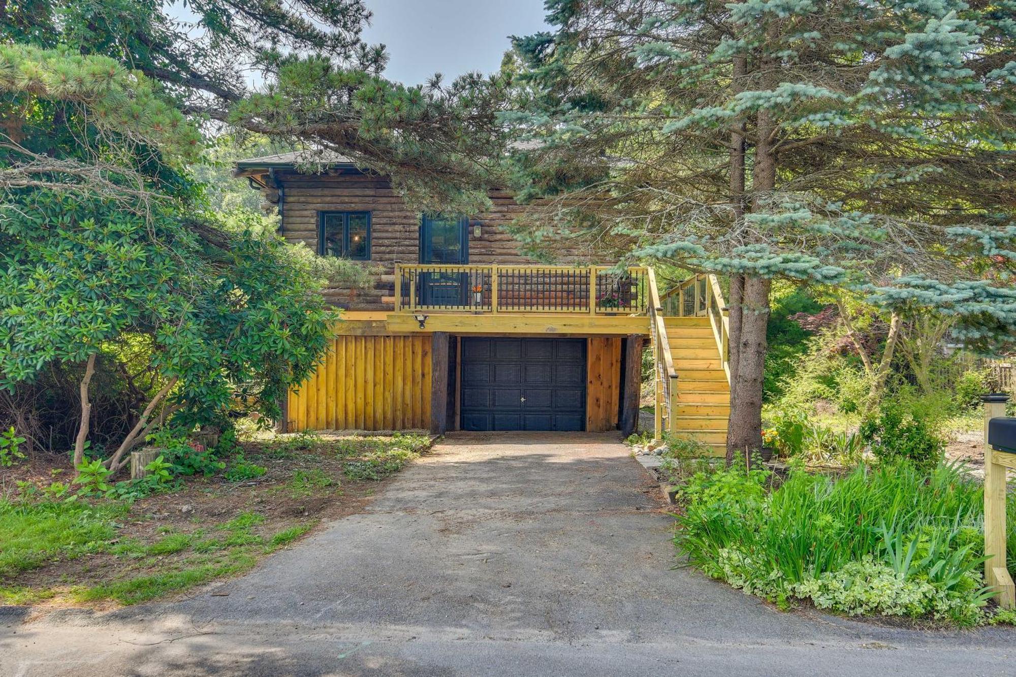 Вилла Fairhaven Harbor-Front Gem - Steps From The Water! Экстерьер фото